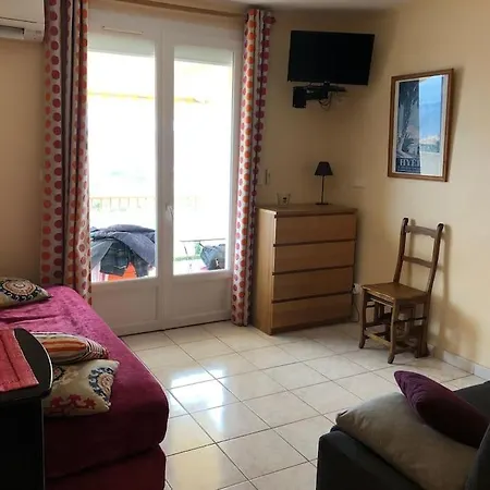 Studio Vue Mer Avec Piscine Apartment *